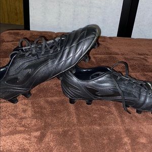 Jonás Soccer Cleats